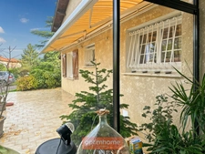 VILLA de type Landaise, 157 M2 Habitables , 2 garages, hangar 13X8 et jardin 3500 M2 avec forage