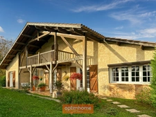 VILLA de type Landaise, 157 M2 Habitables , 2 garages, hangar 13X8 et jardin 3500 M2 avec forage