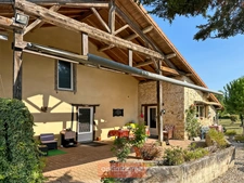 Authentique Landaise en pierres et colombages sur 17 000 M2 de terrain arboré.