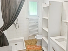 2 PAVILLONS DE PLAIN-PIED COMPOSES DE 4 APPARTEMENTS T2, PARKING ET JARDIN AUTOUR.