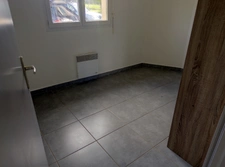  villa récente de 4 pièces plus 1 garage attenant sur un terrain clos de 2000 M2 environ