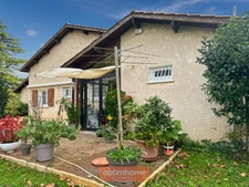VILLA de type Landaise, 157 M2 Habitables , 2 garages, hangar 13X8 et jardin 3500 M2 avec forage