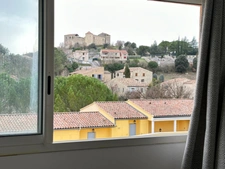 Appartement 2 pièces avec terrasse et parking privé– Investissement locatif sécurisé à Gréoux-les-Bains