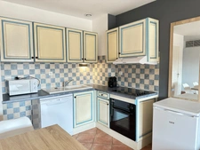 Appartement 2 pièces avec terrasse et parking privé– Investissement locatif sécurisé à Gréoux-les-Bains
