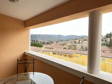 Appartement 2 pièces avec terrasse et parking privé– Investissement locatif sécurisé à Gréoux-les-Bains
