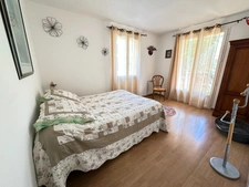 Vivre le charme de Gréoux les Bains : Appartement 5 pièces en rez de jardin