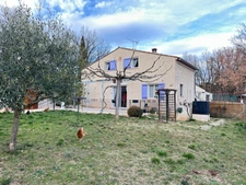 Maison de type T4/T5 à Saint-Martin-de-Brômes - Terrain 700 m²