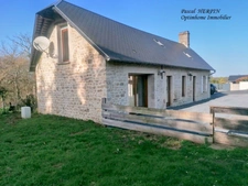 Maison pierre à vendre  à Juaye-Mondaye.