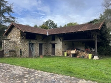 297 m2 habitables sur terrain de 9000 m2 