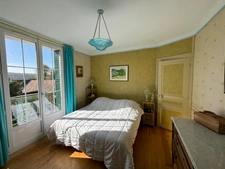 MAISON EN PIERRES MEULIERES AVEC SOUS-SOL TOTAL, 4 CHAMBRES