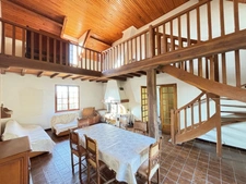 MAISON AVEC 5500 M² DE TERRAIN A LA FERTE GARE A PIED