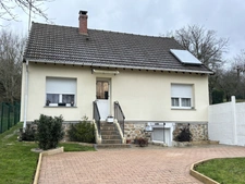MAISON ENTIEREMENT RENOVEE GARE A PIED 