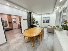 MAISON ENTIEREMENT RENOVEE GARE A PIED 