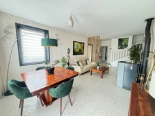 MAISON AVEC GARAGE GARE A PIED 