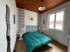 A VENDRE ROYAN MAISON DE PLAIN PIED Quatres chambres avec garage et atelier.
