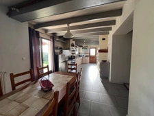 Maison à vendre 7 pièces BRIZAMBOURG (17)