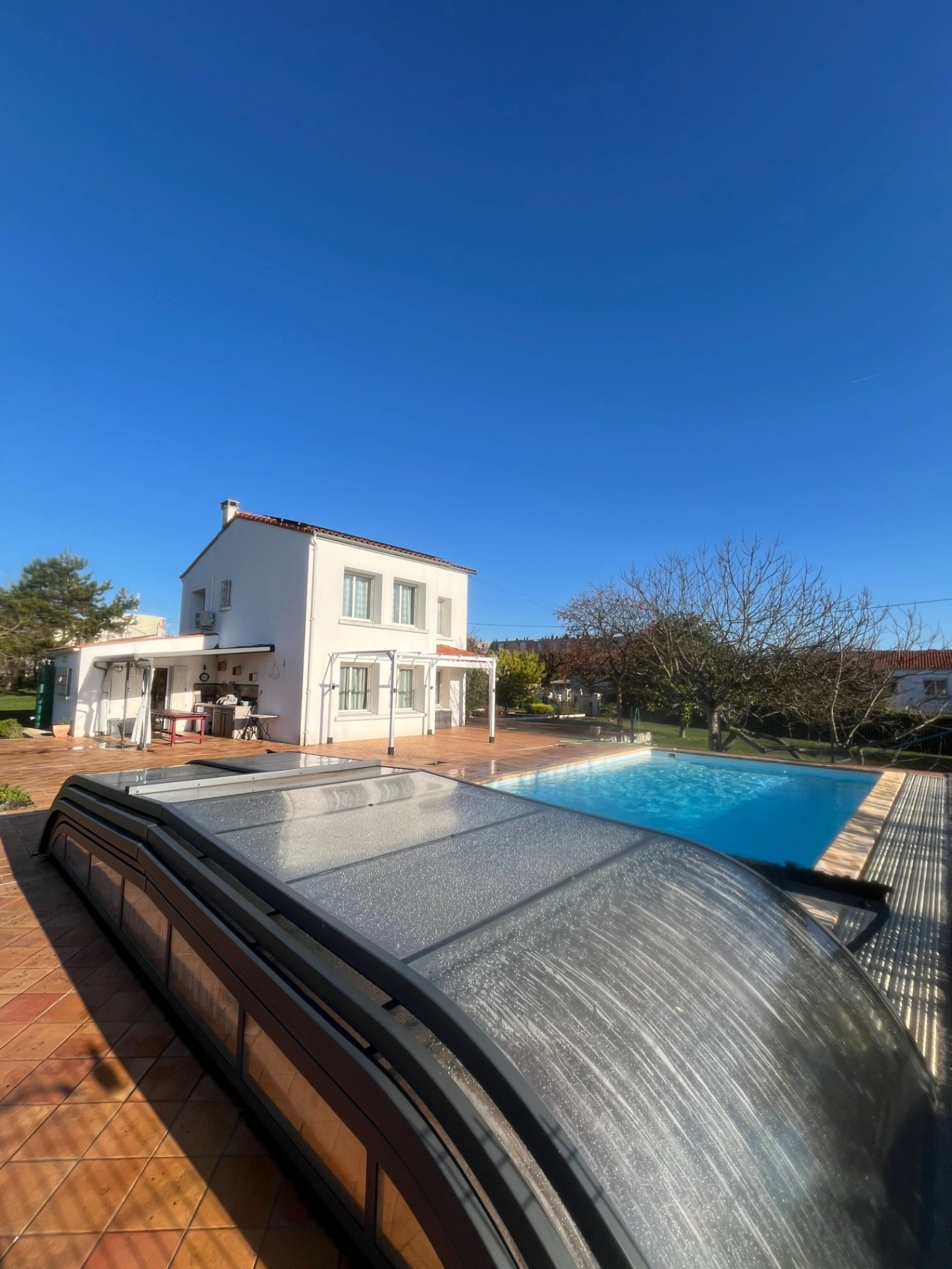 Maison 6 pièces 140 m² · à Saint-Jean-d'Angély · 140 m² · 314 000 €
