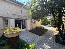 Maison à vendre 7 pièces GENSAC LA PALLUE (16)