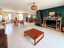 Maison PLAIN PIED à vendre 7 pièces  (17)