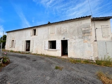 Maison à vendre  BURIE (17)