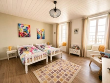 Maison d'habitation 7 pièces à vendre plus trois revenus locatifs MATHA (17)