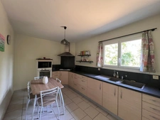 Maison à vendre 6 pièces SAINT SAUVANT (17)Avec terrain en zone U.
