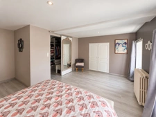 Maison à vendre Charmante maison en pierre de 176 avec dépendances et jardin paysager . AUTHON EBEON (17)
