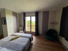 Maison à vendre 7 pièces BRIZAMBOURG (17)