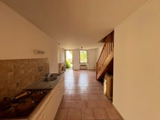 maison à vendre 7 pièces BURIE (17)Dépendances,studio attenant .