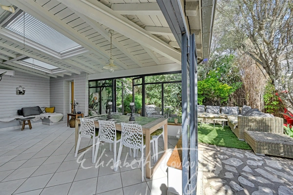 Dpt Hérault (34), à vendre CARNON PLAGE  maison P8 de 160 m² - Terrain de 230,00 m² 