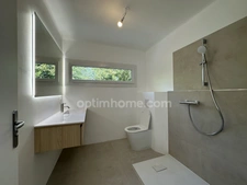 CANNES- CROIX-DES-GARDES. Appartement rénové à vendre 5 pièces. 99 m² avec garage et cave. 458 000 €