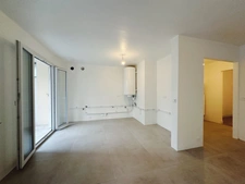 CANNES- CROIX-DES-GARDES. Appartement rénové à vendre 5 pièces. 99 m² avec garage et cave. 422 000 €
