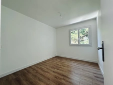 CANNES- CROIX-DES-GARDES. Appartement rénové à vendre 5 pièces. 99 m² avec garage et cave. 422 000 €