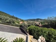 EXCLUSIVITE-PRESTIGE. Maison à vendre 6 pièces SOLLIES VILLE (83). 575 000 €