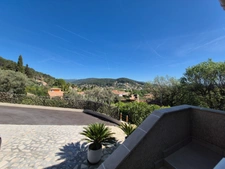 EXCLUSIVITE-PRESTIGE. Maison à vendre 6 pièces SOLLIES VILLE (83). 575 000 €