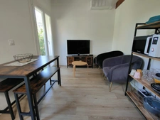 Maison meublée à louer à l'année. 2 pièces LE PRADET (83). 750 € CC