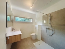 CANNES- CROIX-DES-GARDES. Appartement rénové à vendre 5 pièces. 99 m² avec garage et cave. 422 000 €