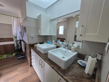 EXCLUSIVITE-PRESTIGE. Maison à vendre 6 pièces SOLLIES VILLE (83). 575 000 €