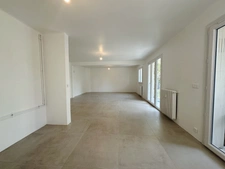 CANNES- CROIX-DES-GARDES. Appartement rénové à vendre 5 pièces. 99 m² avec garage et cave. 422 000 €