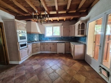 Maison à rénover. 5 pièces BAGNOLS EN FORET (83). 475000 €