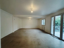 CANNES- CROIX-DES-GARDES. Appartement rénové à vendre 5 pièces. 99 m² avec garage et cave. 422 000 €