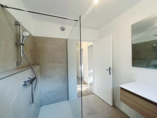 CANNES- CROIX-DES-GARDES. Appartement rénové à vendre 5 pièces. 99 m² avec garage et cave. 422 000 €