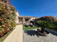 EXCLUSIVITE-PRESTIGE. Maison à vendre 6 pièces SOLLIES VILLE (83). 575 000 €