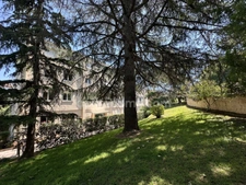 CANNES- CROIX-DES-GARDES. Appartement rénové à vendre 5 pièces. 99 m² avec garage et cave. 458 000 €