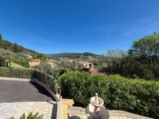 EXCLUSIVITE-PRESTIGE. Maison à vendre 6 pièces SOLLIES VILLE (83). 575 000 €