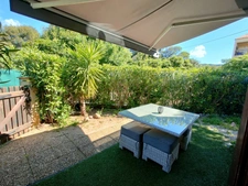 Maison meublée à louer à l'année. 2 pièces LE PRADET (83). 750 € CC