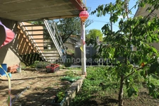 MAISON MITOYENNE UN COTE - 90M2 - TERRAIN 2 ARES 85 - GARAGE 20M2 - 2 TERRASSES
