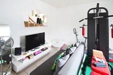 Maison mitoyenne d’un seul côté à Mont-Saint-Martin – 70 m² + garage aménagé en appartement