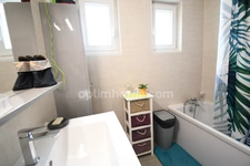 BELLE MAISON INDIVIDUELLE PLAIN PIED SURELEVE - 5 CHAMBRES - TERRAIN 6 ARES - GARAGE