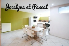 SPACIEUX REZ-DE-CHAUSSÉE AVEC GARAGE, À DEUX PAS DU LUXEMBOURG